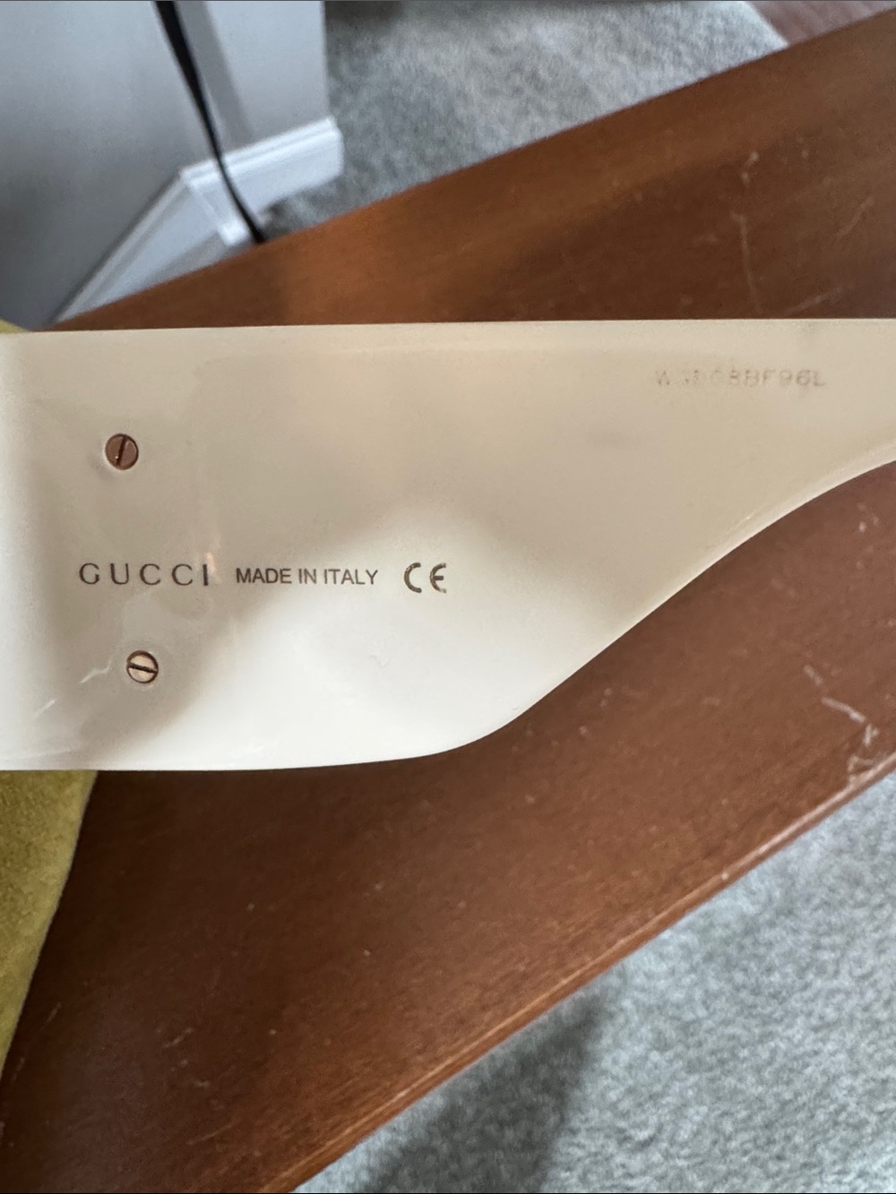 Authentic Gucci Cream Sunglasses with Gold Double-G Accents - Picture 8 of 17